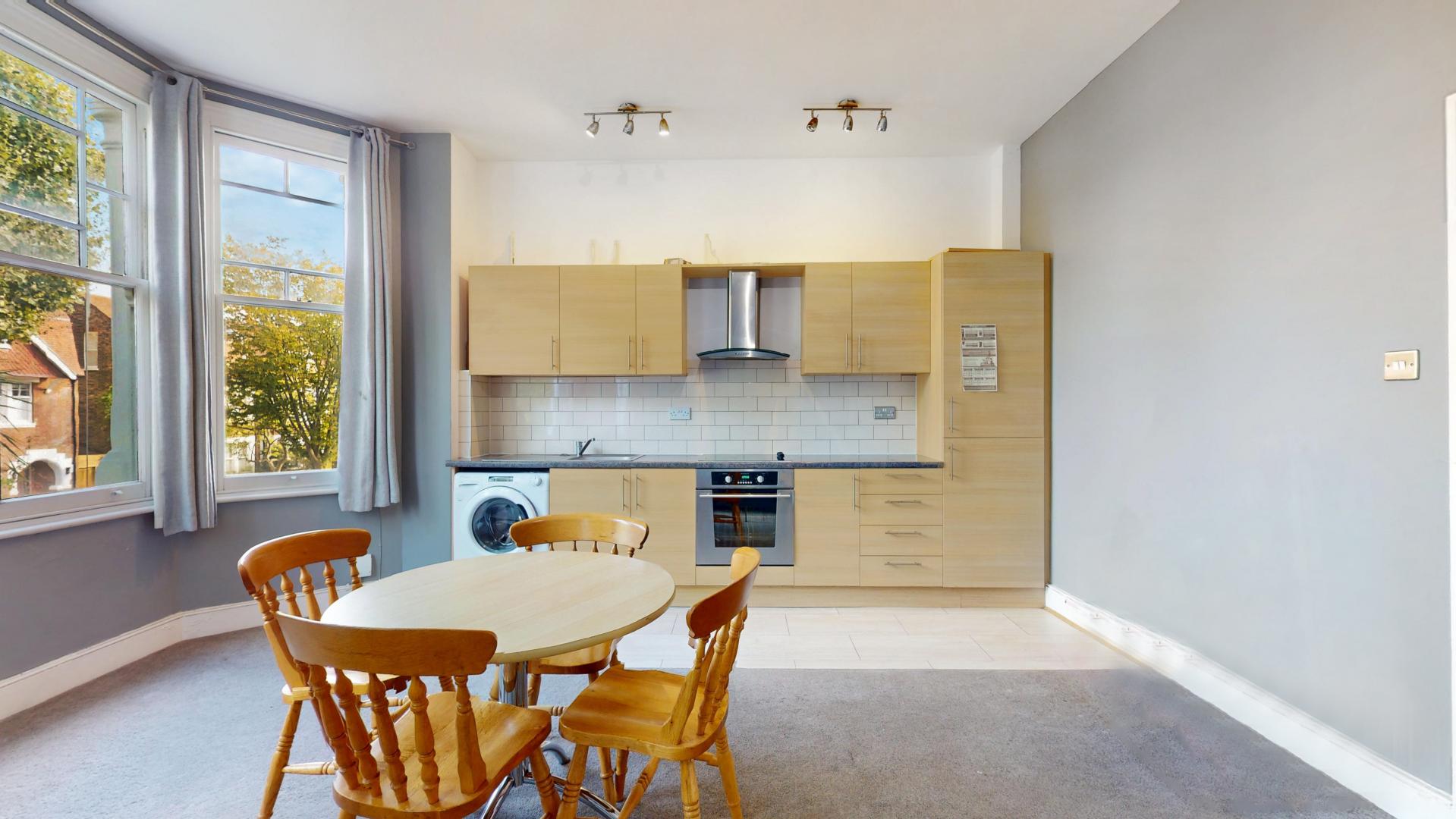 Modern Sharers Apartment Harvist Road, Queens Park